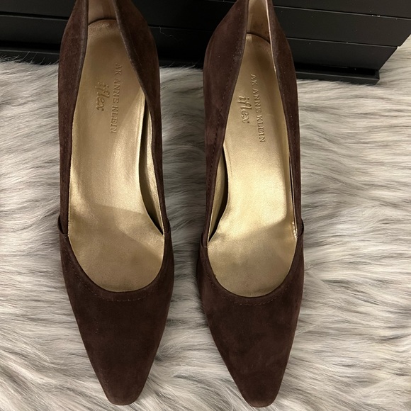 AK ANNE KLEIN IFLEX  👠 Ladies Brown Suede High Heels - Picture 8 of 9